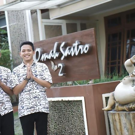 Omah Sastro 2 Hotel Yogyakarta Exterior photo