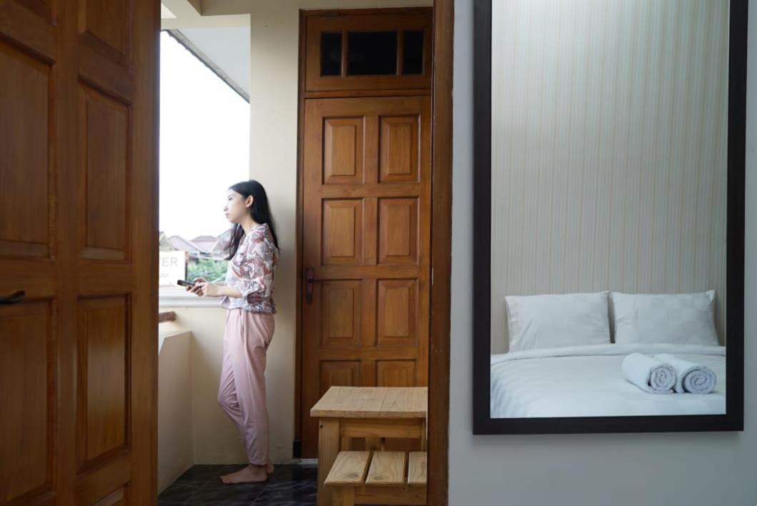 Omah Sastro 2 Hotel Yogyakarta Exterior photo